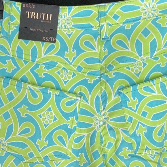 TRUTH BY REPUBLIC NWT WOMENS XS STRETCH ANKLE PANTS NEON GREEN/BLUE SUMMER - Picture 8 of 8